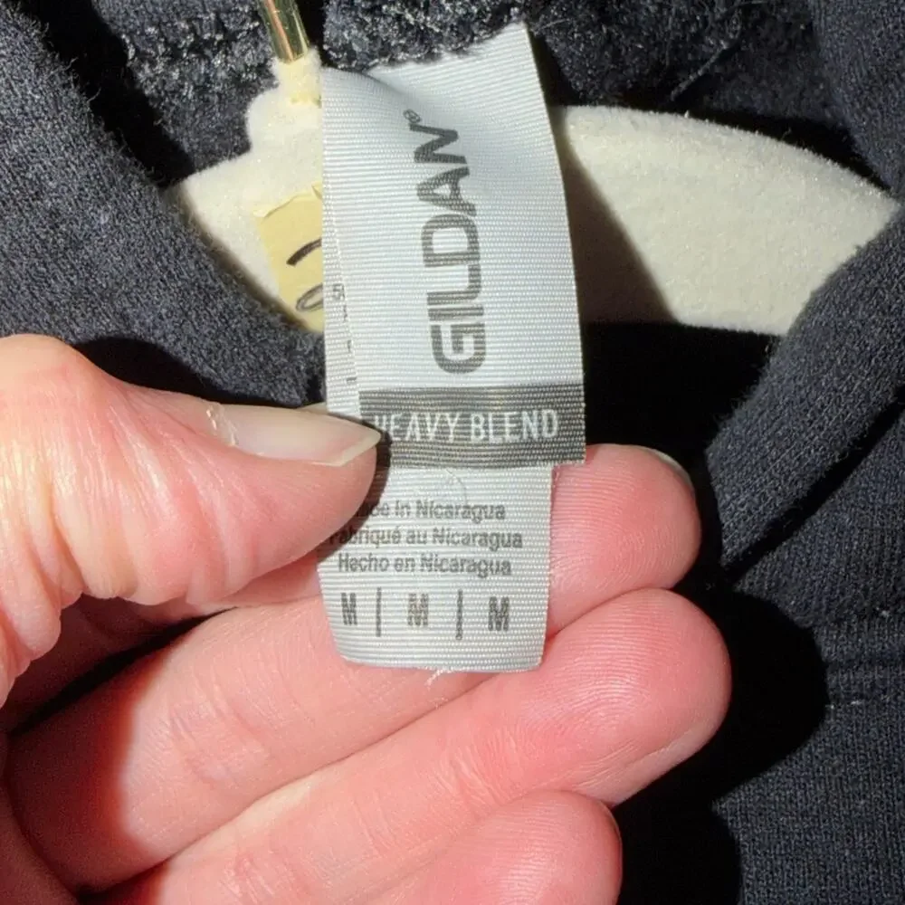 Nirvana bleach hoodie black kangaroo pocket no hood string has pilling